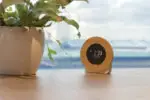 Utah RCS LCD galda pulkstenis no pārstrādātas plastmasas un bambusa - Image 6