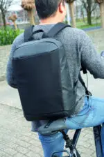 Madrid pretzagšanas klēpjdatora mugursoma ar RFID un USB, bez PVC - Image 8