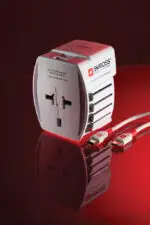 SKROSS World Travel Adapter MUV 65W PD ar USB C kabeli - Image 10