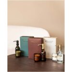 Wellmark Discovery 250 ml roku ziepju dozators un 150 g aromātiskās sveces komplekts - Image 4